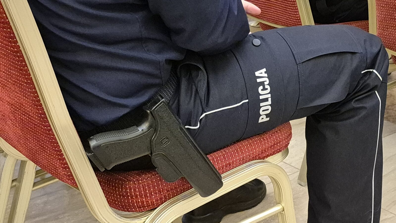 Ostróda: Policja Pokazuje, Że Sądowe Zakazy Zbliżania Się Do Najbliższych Są Egzekowane.