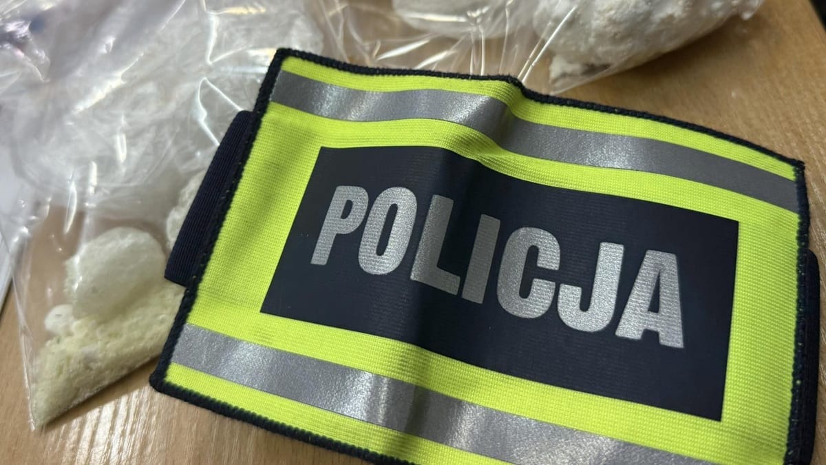Awantura Z Narkotykami W Tle W Ostródzie. Policja Interweniowała W Jednym Z Mieszkań