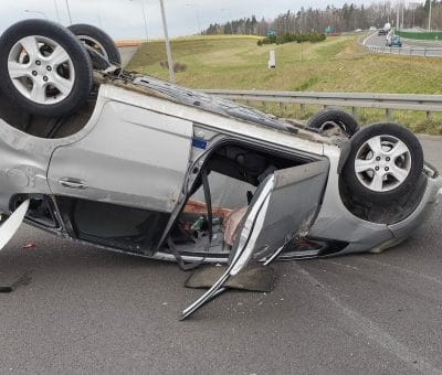 Zdarzenie drogowe na S7 w Rychnowie